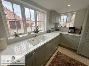 Breakfast Kitchen- click for photo gallery